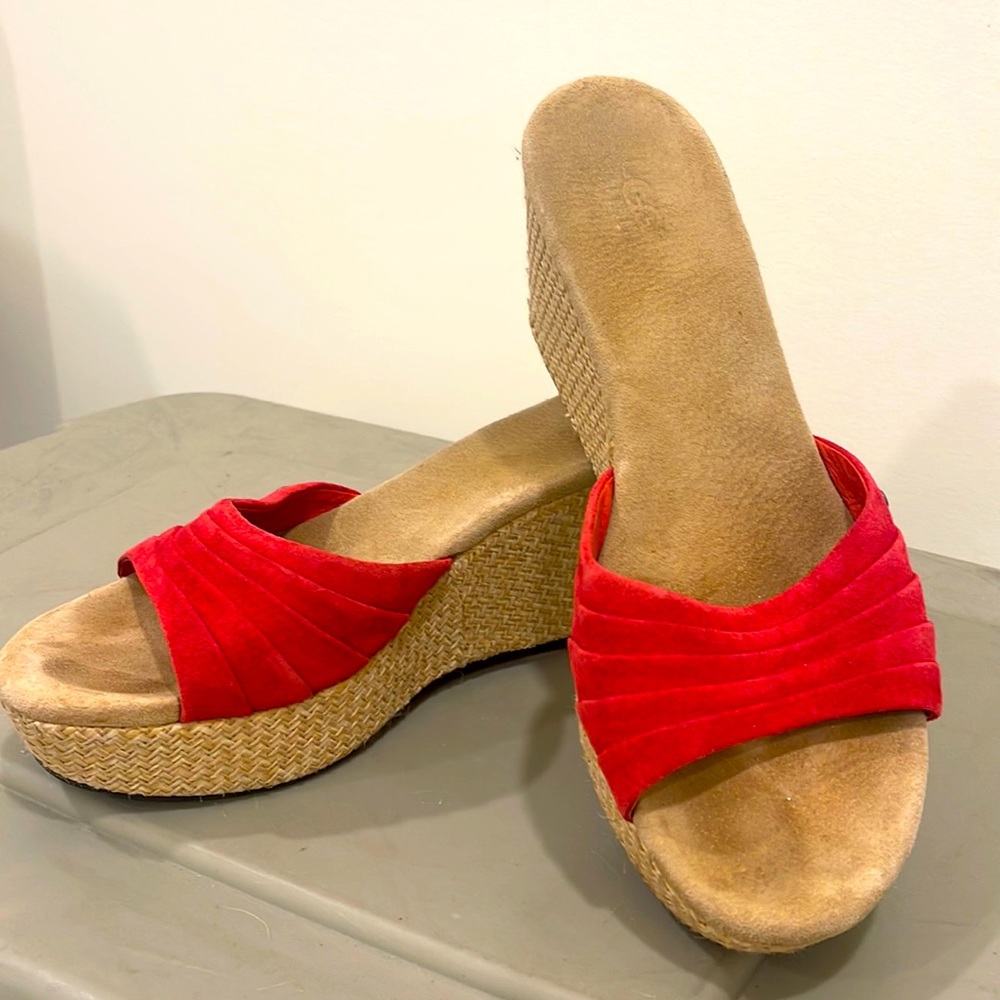 Women’s Ugg Alvina Wedge size 10